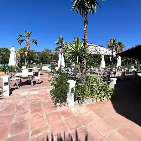 Rosa Benahavis Villa Estepona