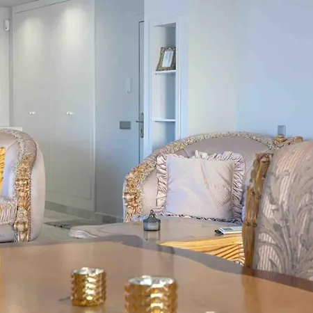 Rosa Benahavis * Estepona