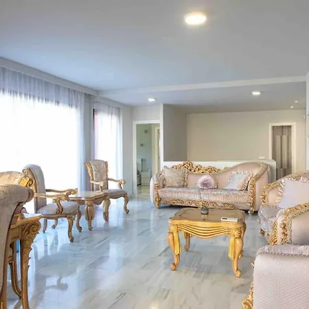 Rosa Benahavis Villa Estepona